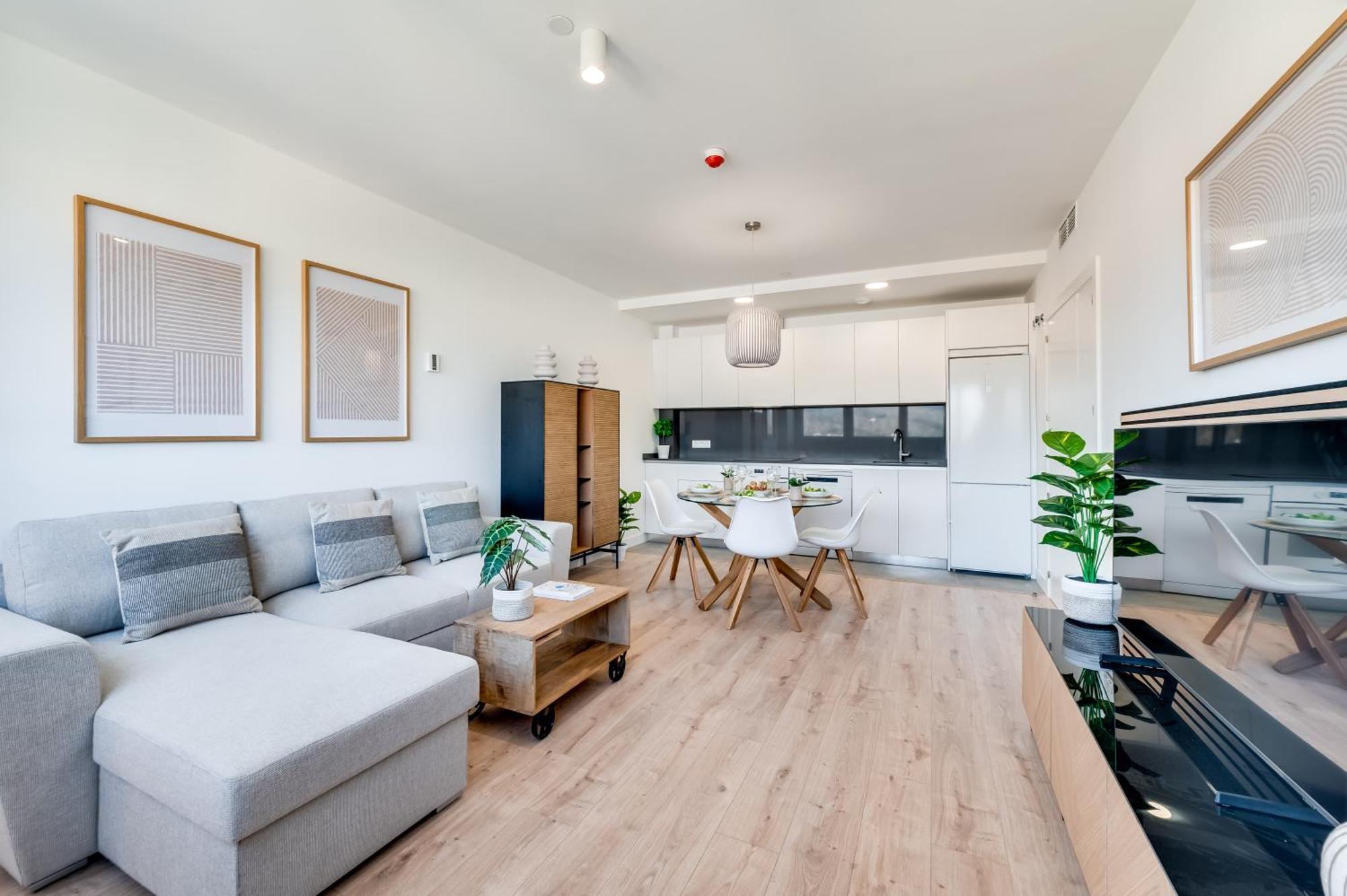 Xpce Urban 6 Skyline - Parking Free Malaga